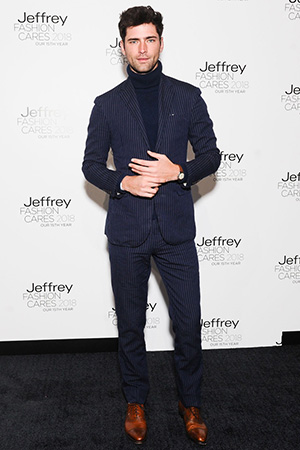 رائد يرصد لكم أكثر النجوم أناقة هذا الأسبوع... تعرف إليهم