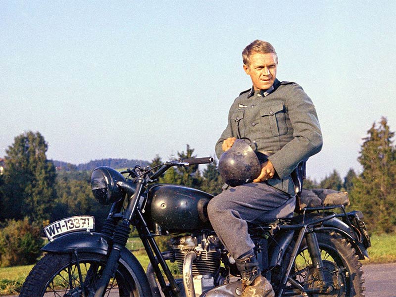 على مر العصور: ممثلين تركوا بصمة في عالم الأناقة والجمال ... تعرف عليهم