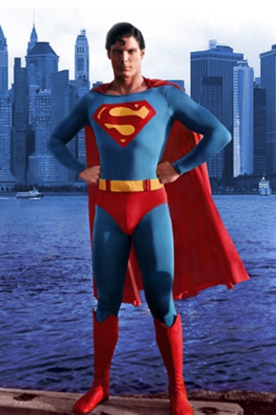 أفضل 9 ملابس الأبطال الخارقين في هوليوود