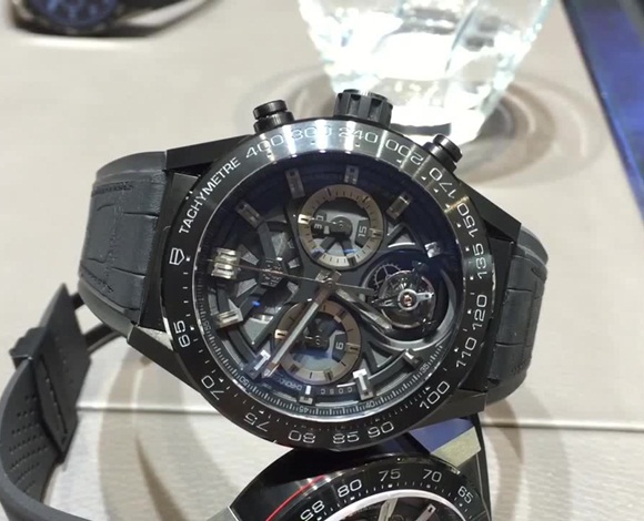 أكثر الساعات التي لفتتنا في معرض baselworld 2018 للساعات