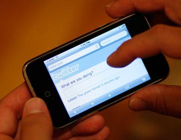 أرسل تغريداتك عبر البريد الإلكتروني