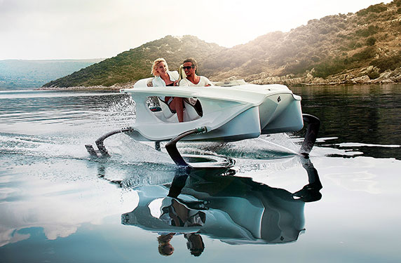Quadrofoil دراجة مائية كهربائية ... تجمع بين التصميم والمميزات الراقية