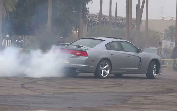 مرور المدينة يباغت “مفحِّط” مجمع المدارس