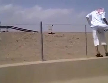 سعودي يطيح بكاميرا ساهر خلال 21 ثانية!