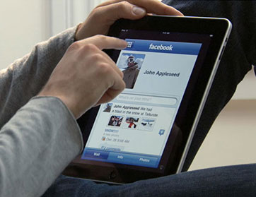 فايسبوك يحضر استراتيجية إعلانية جديدة لمنافسة غوغل