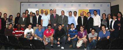 أمريكية دبي توقع مذكرة تفاهم مع "شل"