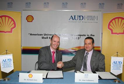 أمريكية دبي توقع مذكرة تفاهم مع "شل"