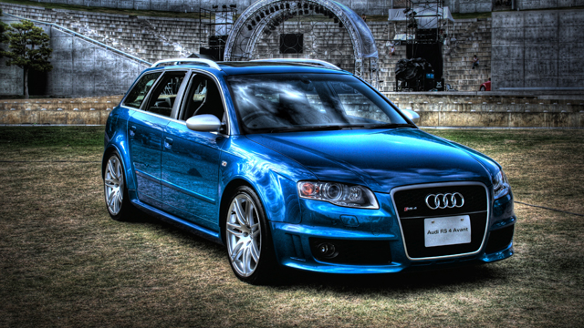 تعرّف على سيارة Audi RS4 الرياضية