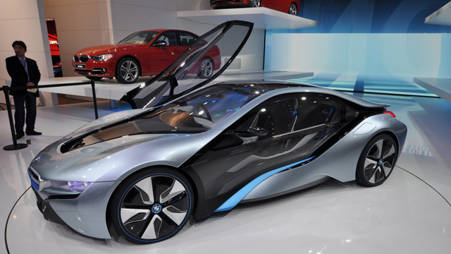 Detroit Motorshow 2012 يلقي الضوء على بعض السيارات المشاركة