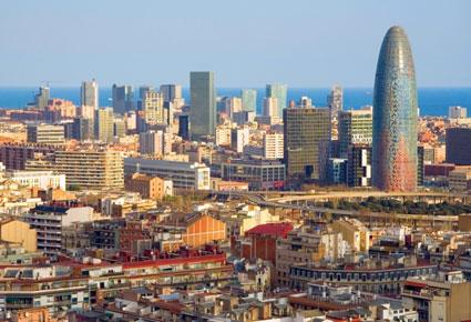 طيران الإمارات تعزز تواجدها في إسبانيا