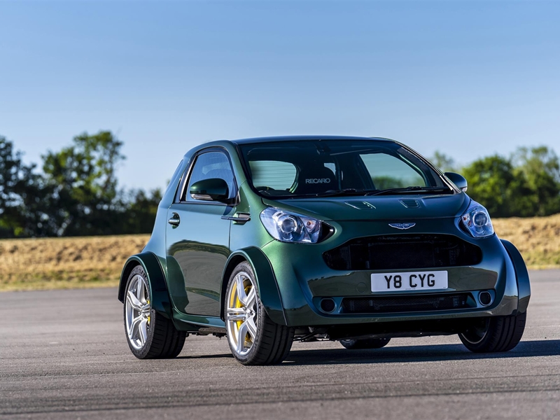 سيارة V8 Cygnet من Aston Martin: قمّة القمم في عالم السيارات المصممة للمدن