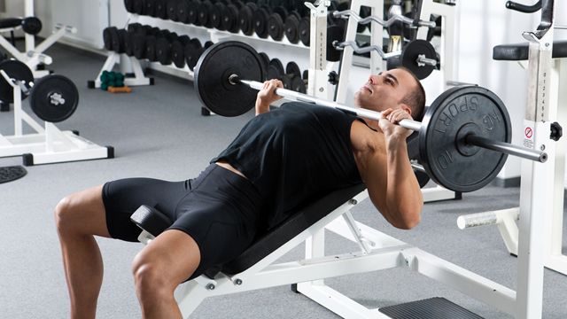 تقنيّة الـ Bench Press لتقوية عضلات الصدر