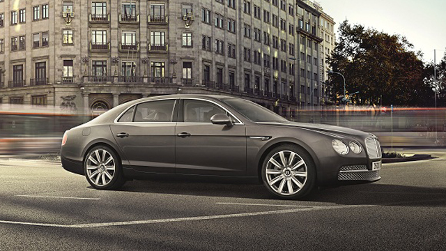 Flying Spur 2013: أقوى سيارة من Bentley