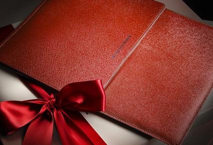 Burberry تقول عاماً سعيداً للمعجبين الصينيين
