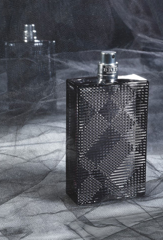 بيربيري تطلق عطر Brit Rhythm الجديد للرجال