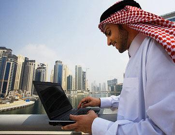 لماذا إحتلّت اللغة العربية المركز الـ 12 عالمياً من حيث الإستخدام على الإنترنت؟