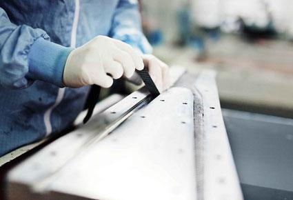 شركة فورمولا 1 تصمم دراجة كورين من أنسجة الكربون