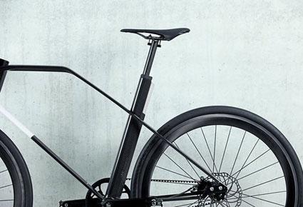 شركة فورمولا 1 تصمم دراجة كورين من أنسجة الكربون