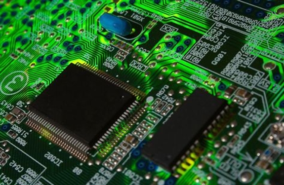 تستثمر GlobalFoundries أبو ظبيفي رقائق كمبيوتر جديدة