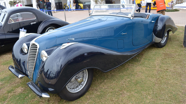 عرض لسيارات الفئة ث (1946-1960) المشاركة في معرض Kuwait Concours D