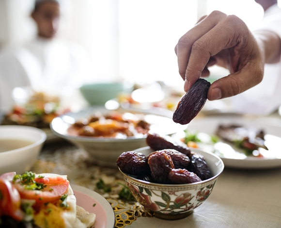 في شهر رمضان المبارك وتفادياً لهذا العارض ... عليك بالموز والبطاطا المسلوقة