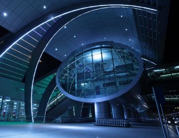 تخصيص مليارات الدولارات لتطوير مطارات الخليج العربيّ