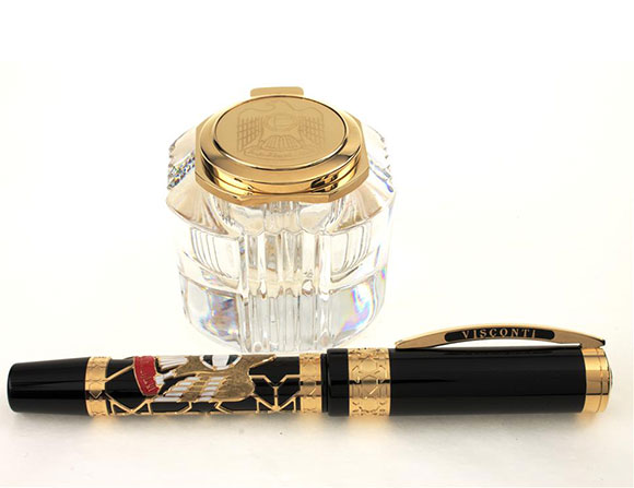 Visconti تحتفل بالعيد الوطني الـ42 للإمارات بقلم فاخر