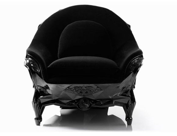 "Evilishly Skull Armchair"  كراس "شيطانية"