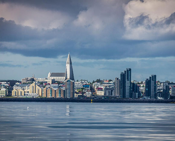 أيسلندا أفضل دول العالم في حرية الإنترنت 