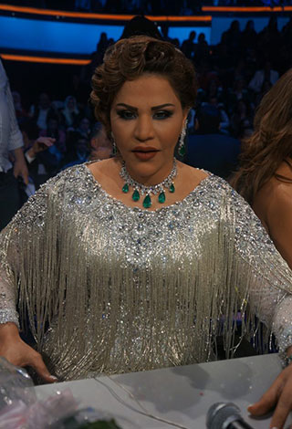 مجوهرات الفنانات في برامج الهواة العرب