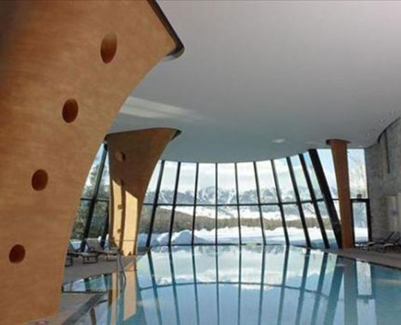 "Grand Hotel Kronenhof" عراقة 150 سنة في جبال الألب 