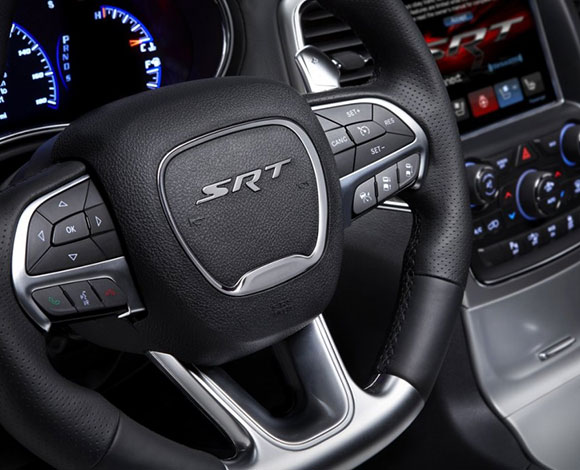 "غراند شيروكي إس آر تي8" جديدة كلياً في المنطقة