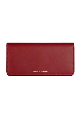 Burberry تستهدف الشرق الأوسط بحملة إعلانية جديدة