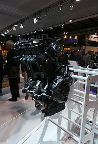 رائد يزور معرض EICMA 2013 في دورته ال 71