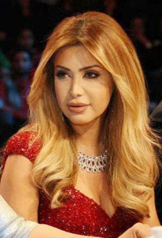 مجوهرات الفنانات في برامج الهواة العرب