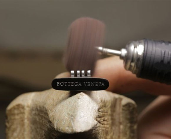 Bottega Veneta تطلق 100 نسخة فقط من أفخر النظّارات 