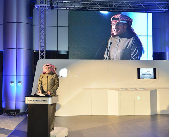 مركز بورشه السعودية يعلن عن وصول باناميرا الجديدة