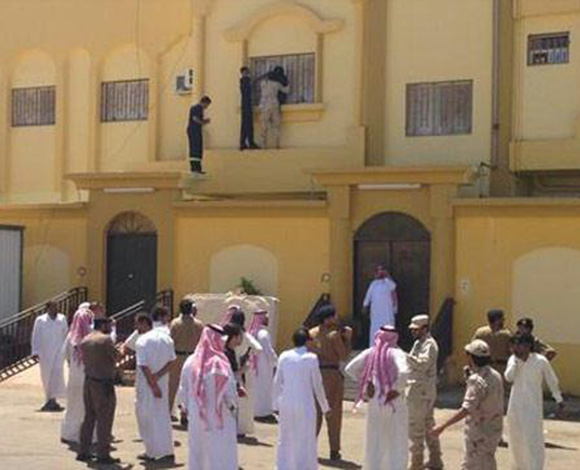 سعوديتان تحاولان الانتحار والشرطة تنقذهما