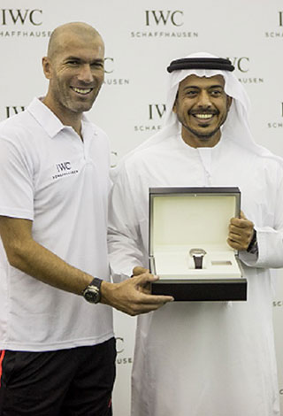 زين الدين زيدان يحتفل مع دار IWC SCHAFFHAUSEN بالبوتيك الجديد في مجمع غاليريا- أبو ظبي