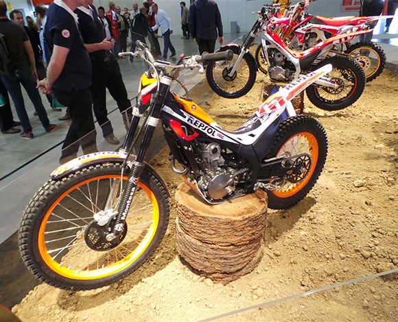 رائد يزور معرض EICMA 2013 في دورته ال 71
