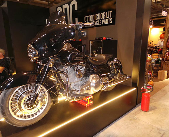 رائد يزور معرض EICMA 2013 في دورته ال 71