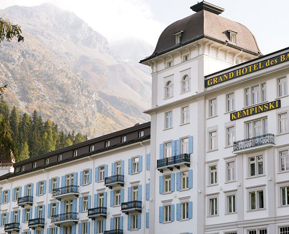 "Grand Hotel Kronenhof" عراقة 150 سنة في جبال الألب 