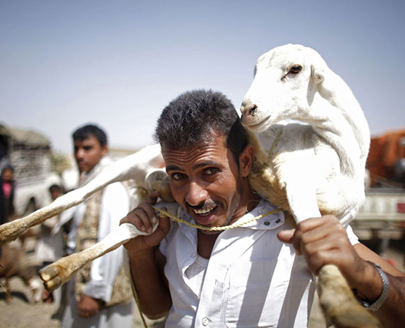 هكذا إحتفل العالم بعيد الأضحى