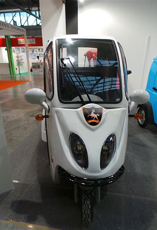 رائد يزور معرض EICMA 2013 في دورته ال 71