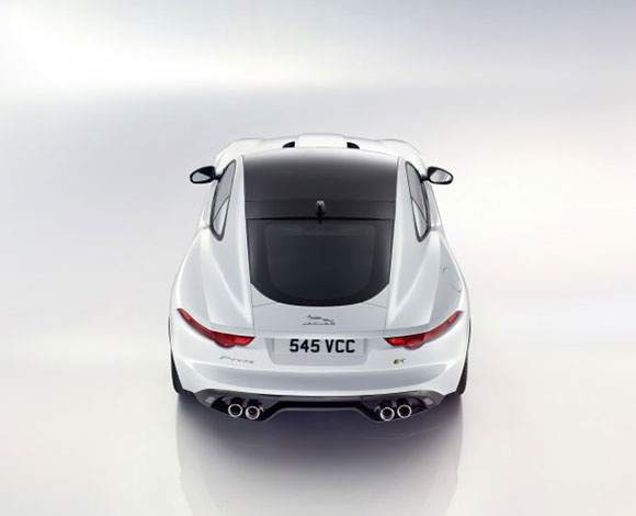 جاكوار تكشف من دبي عن F-Type كوبيه ذات الفخامة والقوة الخارقة