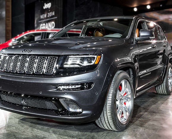 "غراند شيروكي إس آر تي8" جديدة كلياً في المنطقة