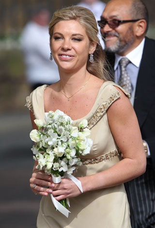 ما هي التفاصيل التي كشفها اختراق هاتفي الأمير هاري وصديقته السابقة؟