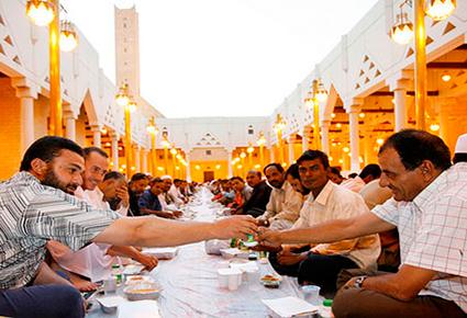 هكذا إحتفل العالم بعيد الفطر  