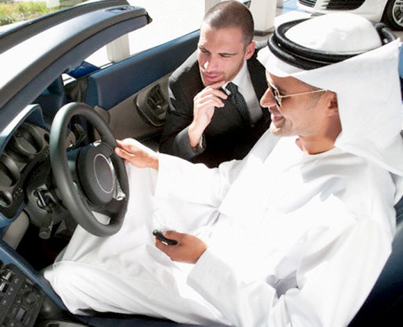 الخليجيون أكثر الشعوب اهتمامًا وانفاقا على سياراتهم