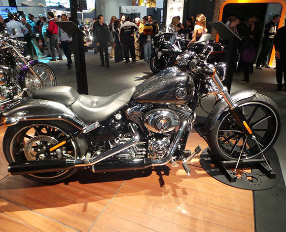 رائد يزور معرض EICMA 2013 في دورته ال 71